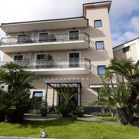 Hotel Tiro A Volo Ποτσουόλι Εξωτερικό φωτογραφία