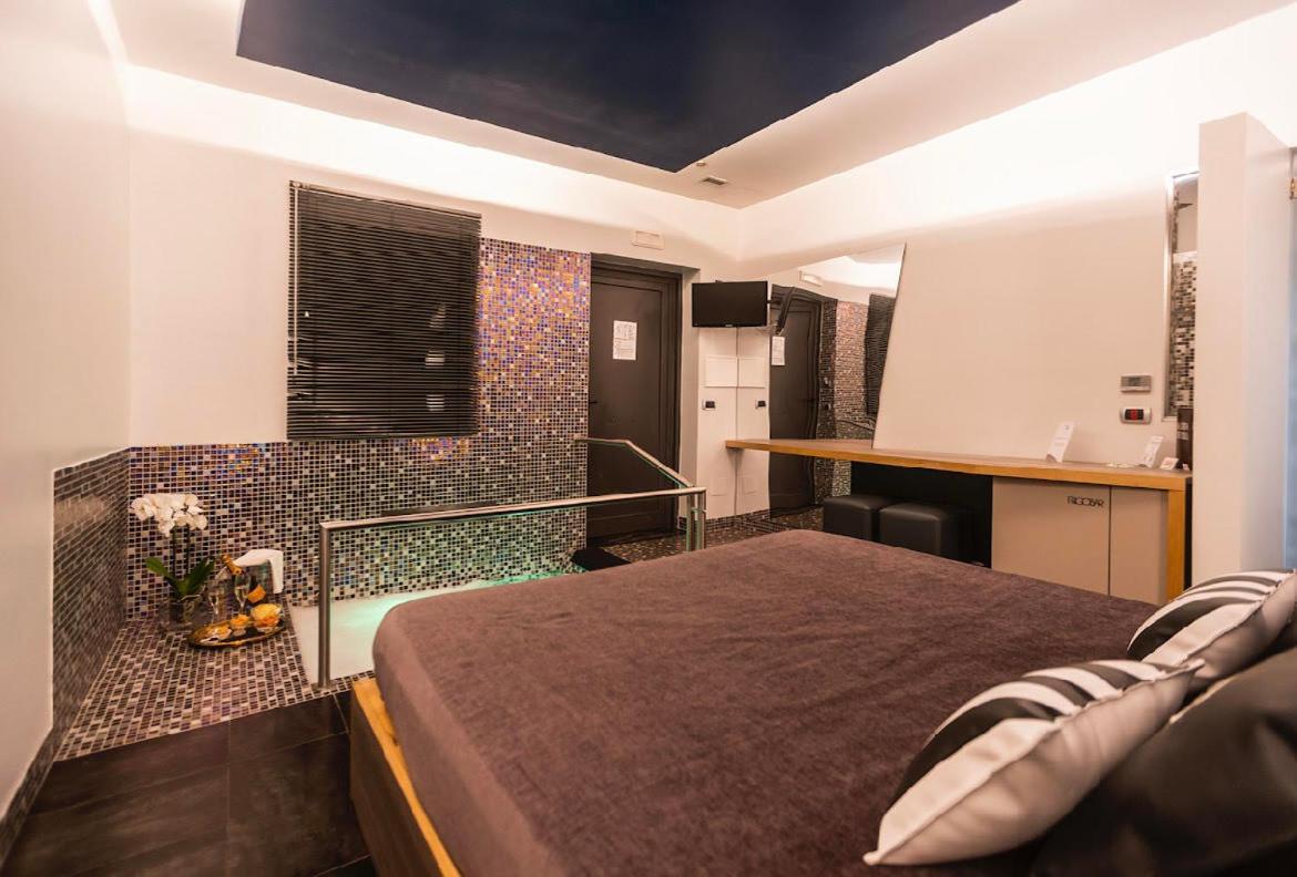 Hotel Tiro A Volo Ποτσουόλι Εξωτερικό φωτογραφία